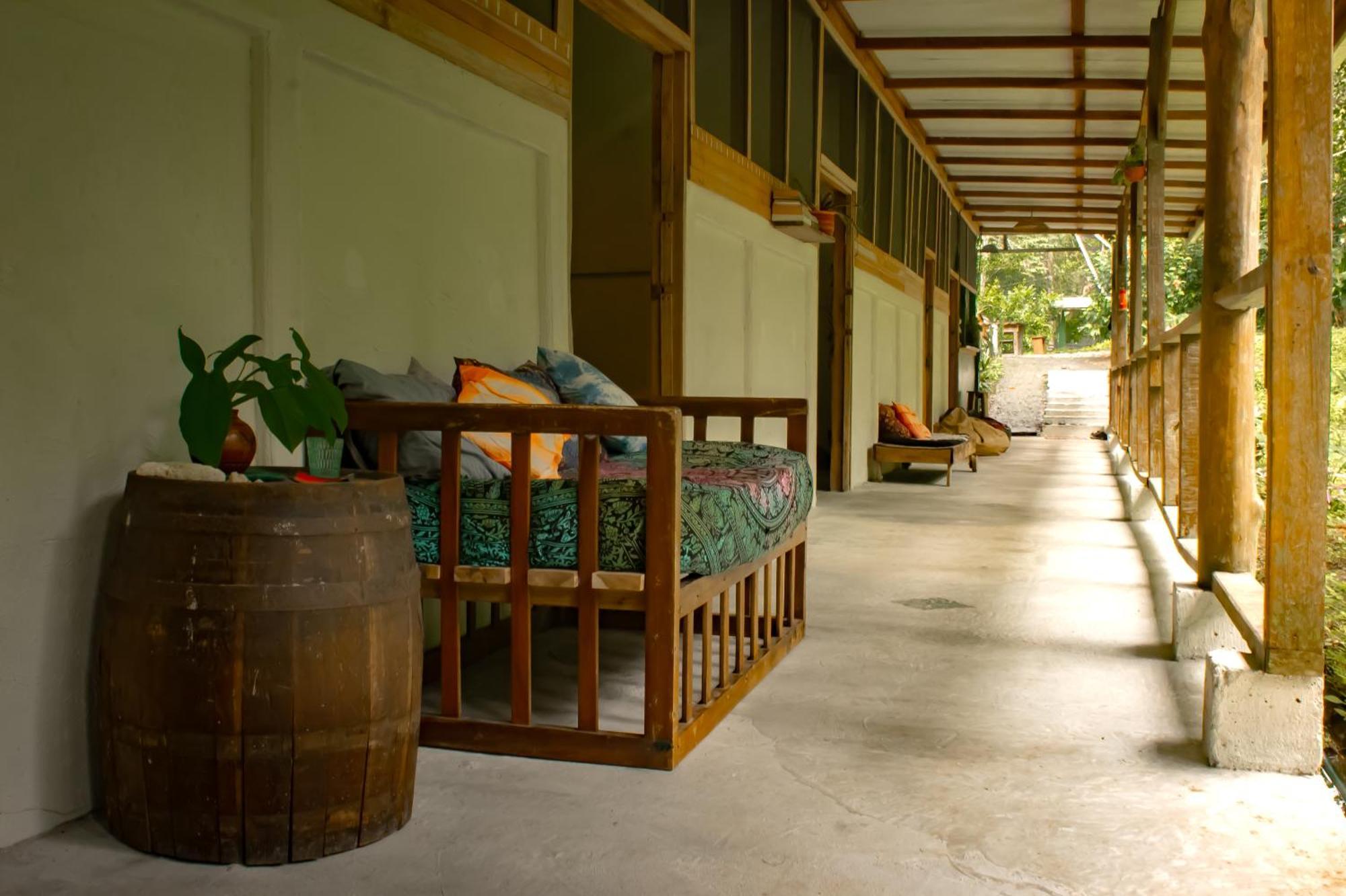 Smile Jungle Hostel Puerto Viejo de Talamanca Dış mekan fotoğraf