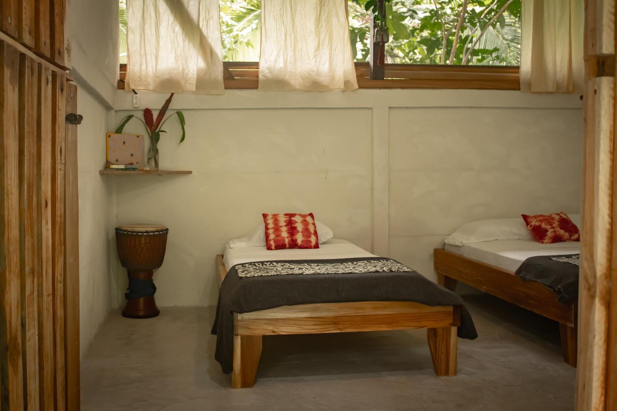 Smile Jungle Hostel Puerto Viejo de Talamanca Dış mekan fotoğraf